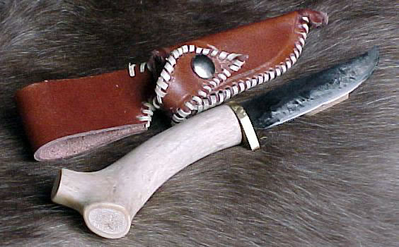 Le banc fustier : Couteau de chasse manche bois de renne