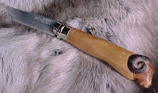 Le banc fustier : Opinel mouflon