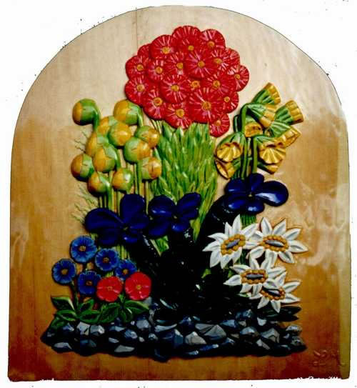 Le banc fustier : Bouquet de fleurs polychromes en arolle